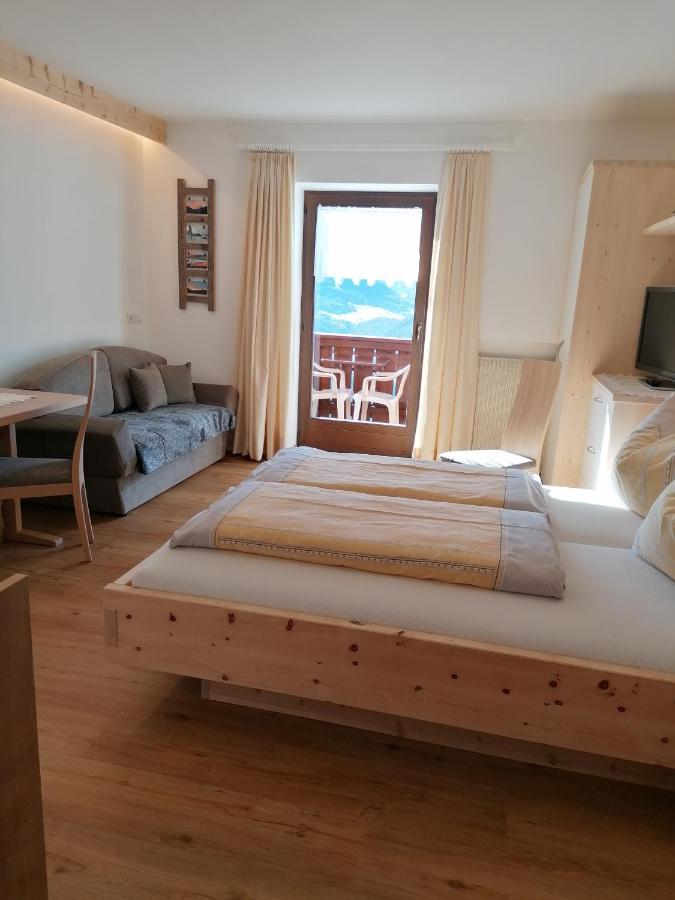 Gspoi-Hof Aparthotel Лайон Екстериор снимка