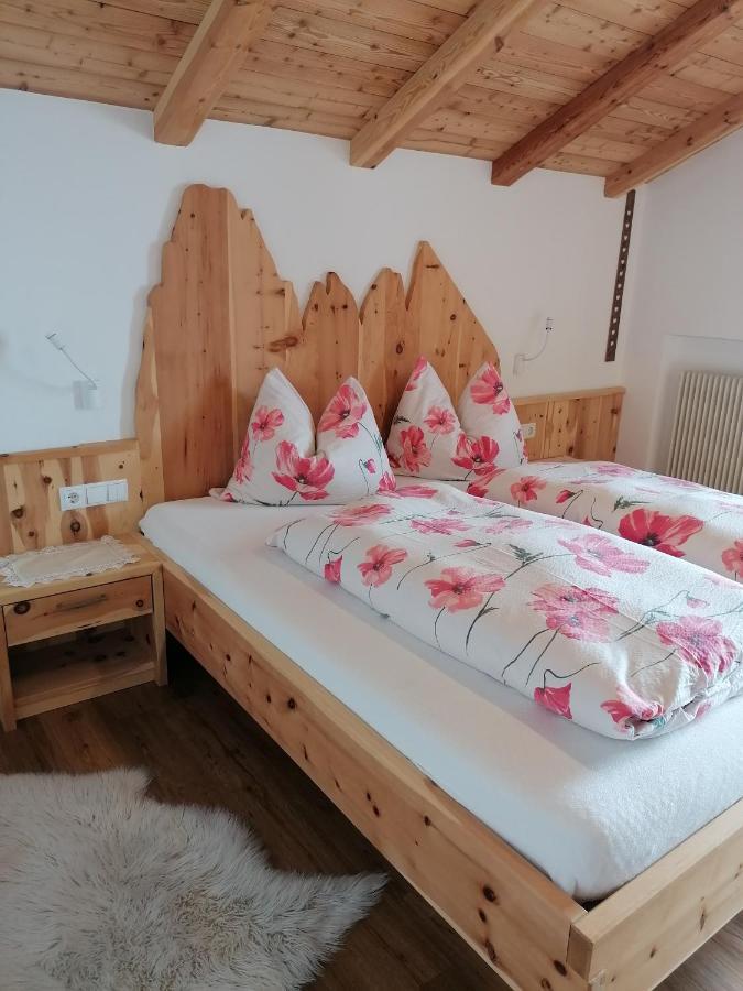 Gspoi-Hof Aparthotel Лайон Екстериор снимка